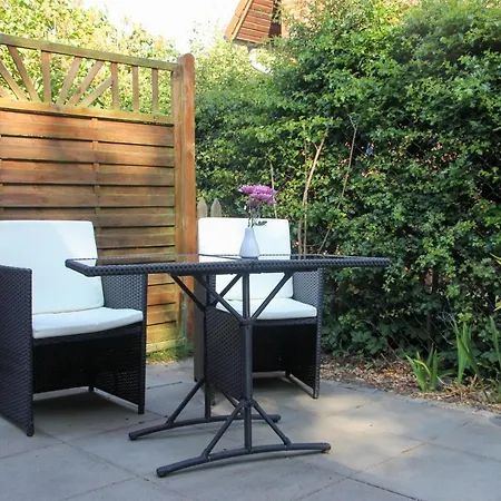 Kleine Veranda 아파트